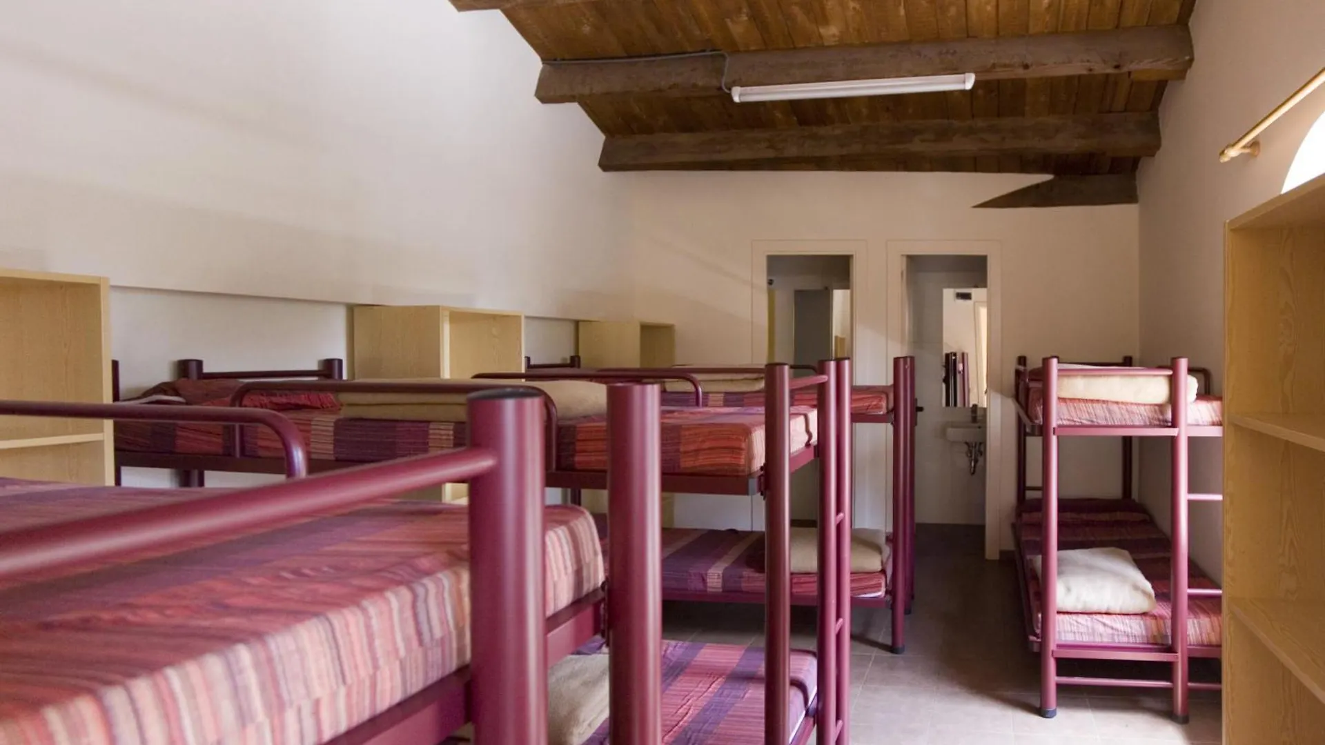 Hostel Alberg Santa Maria Del Roure Cantonigros
